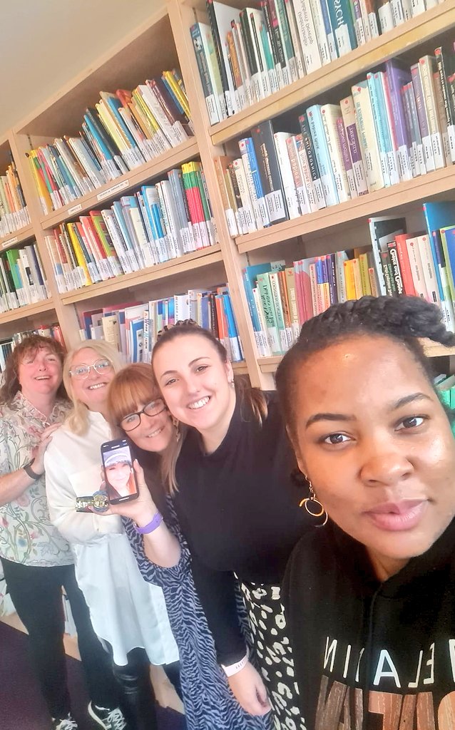 can_jam's tweet photo. Transformational thinking requires an inspirational learning environment 😊❤🧡💛💚💙💜🌈
A mind blowing study week of research at @PGResearchBase🌱
@Donna3Ladybird @Luvyatoo @Mojoke09 @FelicityNorton6
#MA18 #communitymagic #makingitpossible https://t.co/tqRrLrWflU