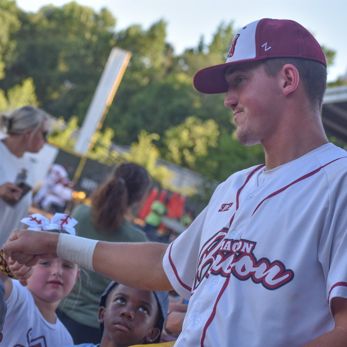 Macon Bacon 🥓 tweet media