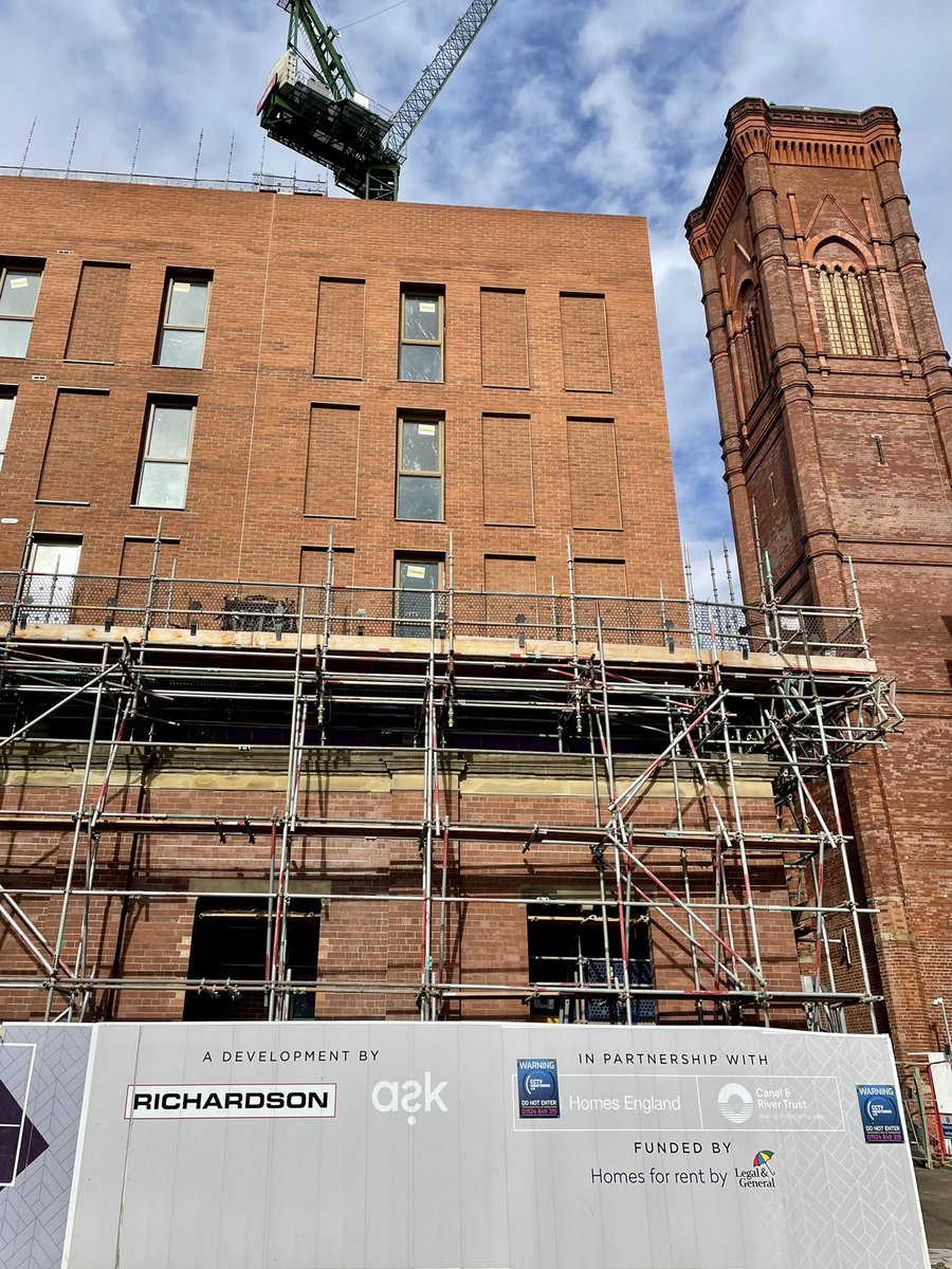 Paul Faulkner (@thepaulfaulkner) on Twitter photo A Leeds day, checking out the rather magnificent canal-side <a href="/TowerWorks/">Tower Works</a> development from <a href="/RichardsonUK/">Richardson</a> & <a href="/AskRealEst/">Ask Real Estate</a>, with construction led by <a href="/WeAreMcAlpine/">Sir Robert McAlpine</a>.
245 new apartments & city living coming early in 2023 🏗🏢
#Yorkshire #Leeds A Leeds day, checking out the rather magnificent canal-side <a href="/TowerWorks/">Tower Works</a> development from <a href="/RichardsonUK/">Richardson</a> & <a href="/AskRealEst/">Ask Real Estate</a>, with construction led by <a href="/WeAreMcAlpine/">Sir Robert McAlpine</a>.
245 new apartments & city living coming early in 2023 🏗🏢
#Yorkshire #Leeds