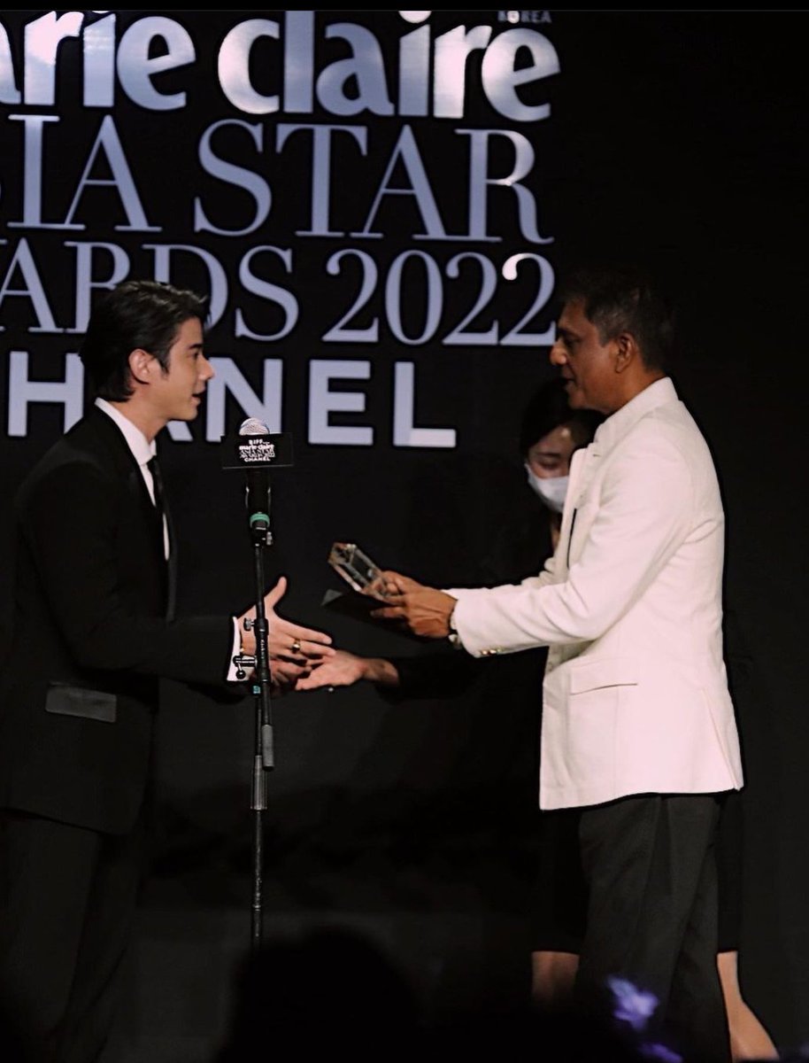 Insaninlove's tweet photo. Congratulations man @Mario_mm3
#MarioMaurer #โอ้ญ่า #มาคิโอ้ #คือเธอ #sixcharactersinbusan #sixcharacters https://t.co/kicJhPaz8B