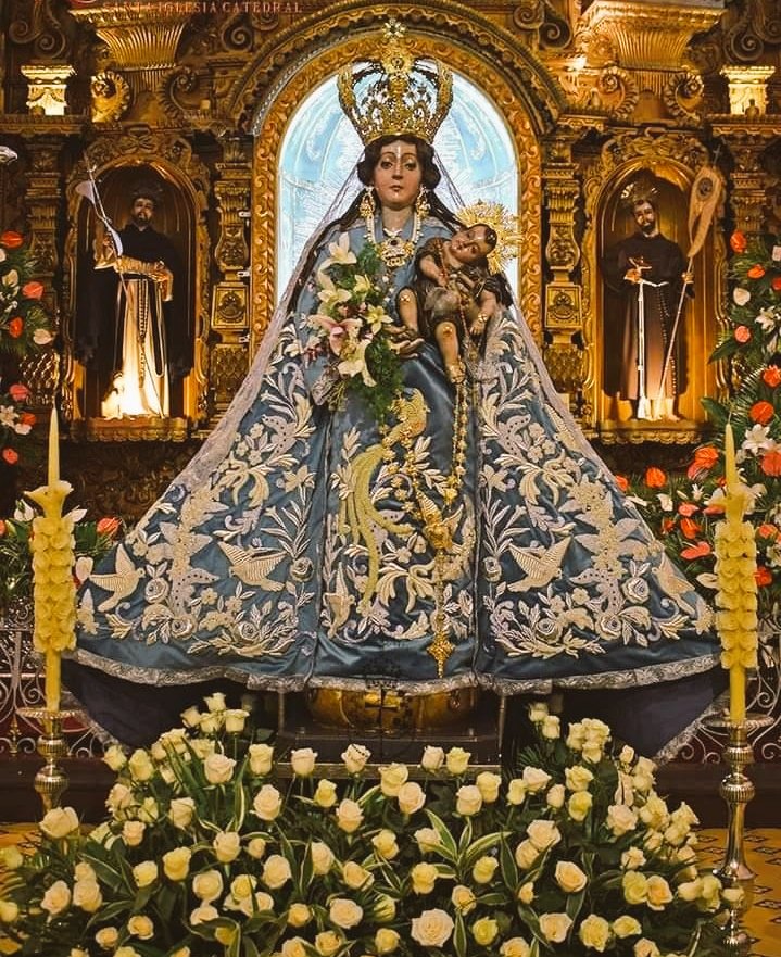 Myrama9's tweet photo. Virgen del Rosario - Ruega por nosotros 🌷❤️🙏🏼 https://t.co/pzgowI825m