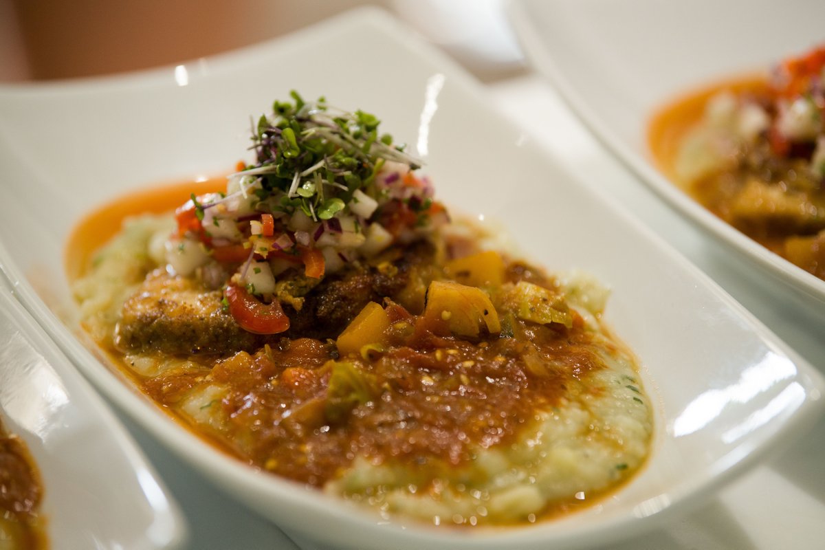 Barbados's tweet photo. Are you a ‘foodie’? What’s one of your favorite restaurants in Bim?

🍽️ : Barbados' National Dish, Cou Cou and Flying Fish 

#VisitBarbados #LoveBarbados #MyBarbados #BFR2022 https://t.co/AEWIw6ZmVP