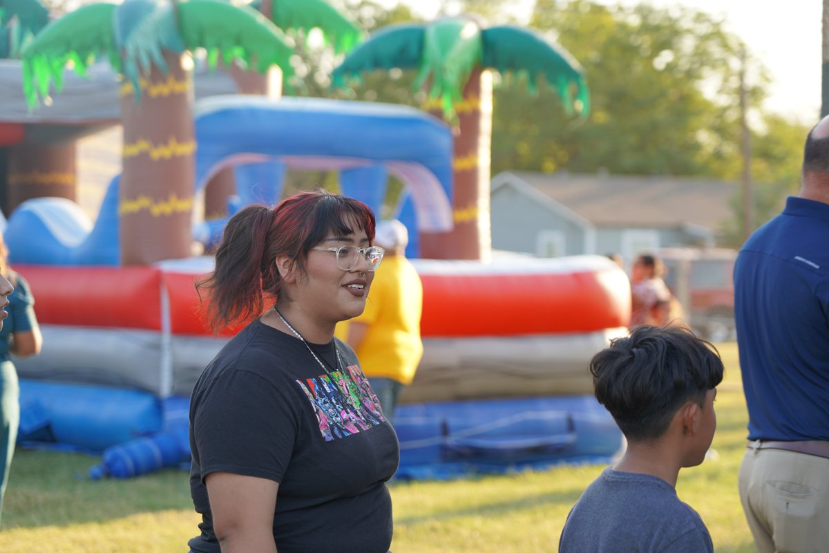 EvermanISD's tweet photo. A great celebration of Hommel's Centennial!! Just a few pictures from the celebration. #hommelturns100 #evermanstrong #movingbeyondlimits @NBCDFW @wfaa @FOX4 @CBS11 https://t.co/TRI8OQmyWI
