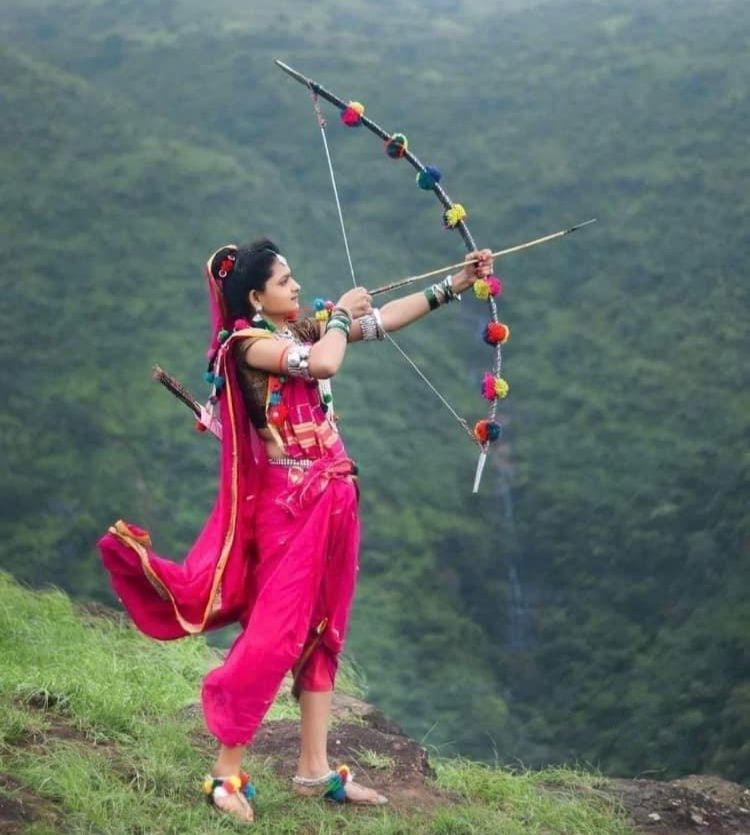 ajay_H_kanoje's tweet photo. हमारी पीढ़ी ने अगर विश्वकल्याणकारी आदिवासी संस्कृति और उसकी पहचान को नहीं बचाया। तो ना हमारा अलिखित इतिहास रहेगा, ना ही भूगोल बचेगा!
-अजय कनोजे
#आदिवासी #आदिवासी_संस्कृती #TribalCulture #AjayHKanoje #TheFirstJohar https://t.co/IPD3nk80zz