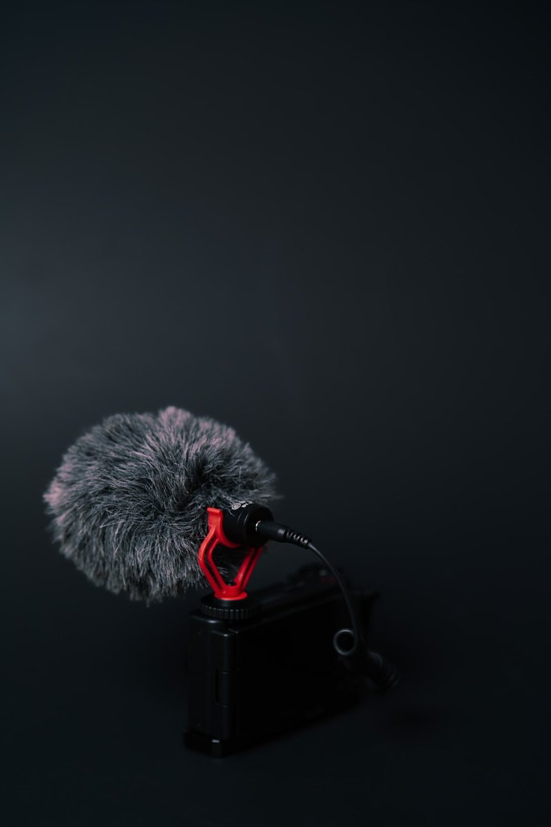 endyothman's tweet photo. Selling off my Sony Zv1
- With warranty (never applied on Sony Website)
- Extra Smallrig Cage (better ergonomics)
- Additional Boya MM1 Mic 
- Wide Lens/Macro lens attachment

Cost: $930 (price able to nego if fast deal) https://t.co/jLHXPLzi7z