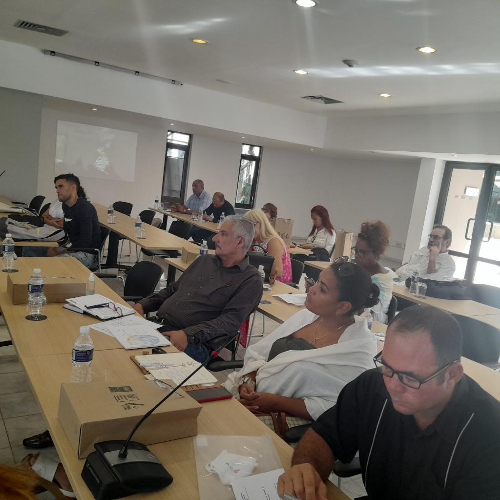 Yuniey050981's tweet photo. Se realiza taller con las partes interesadas y organismos estatales en el contexto del Proyecto Internacional "Inventario de Mercurio (MIA)", @JorgeAlvarezAl5 @diaz_orsa #OCitma https://t.co/hr2MPOIKGF