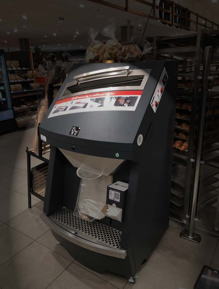 Deze week in de 🌠spotlights  🌠
👉ABO Baguette zelfbediening, onlangs afgeleverd bij de AH

🎥Bekijk de promo van deze compacte veelzijdige snijmachine op ons YouTube-kanaal
youtube.com/channel/UCTiOT…

(en vergeet niet je te abonneren🙂)