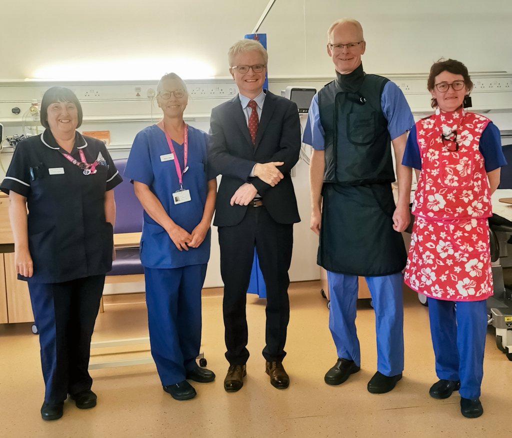 ReadingHIP's tweet photo. Great morning filming with our @uniofreading colleagues to celebrate the @RBNHSFT Cardiology Dept's achievements, in renewing their University department status under our Recognition of Excellence Scheme. Fantastic to be able to recognise the remarkable work eveyone has achieved! https://t.co/hbtG9rMDT1