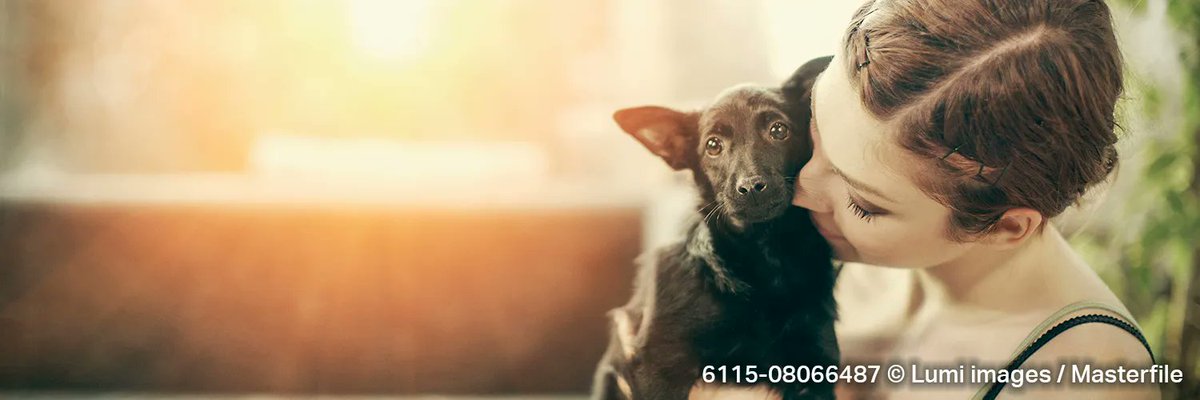 Masterfile's tweet image. We’ve all seen old color pictures from the 60s, 70s and early 80s in an album at home; the photos are faded, or weirdly and unevenly saturated, like stars in a Wes Anderson film about your childhood: buff.ly/3UPxzWj