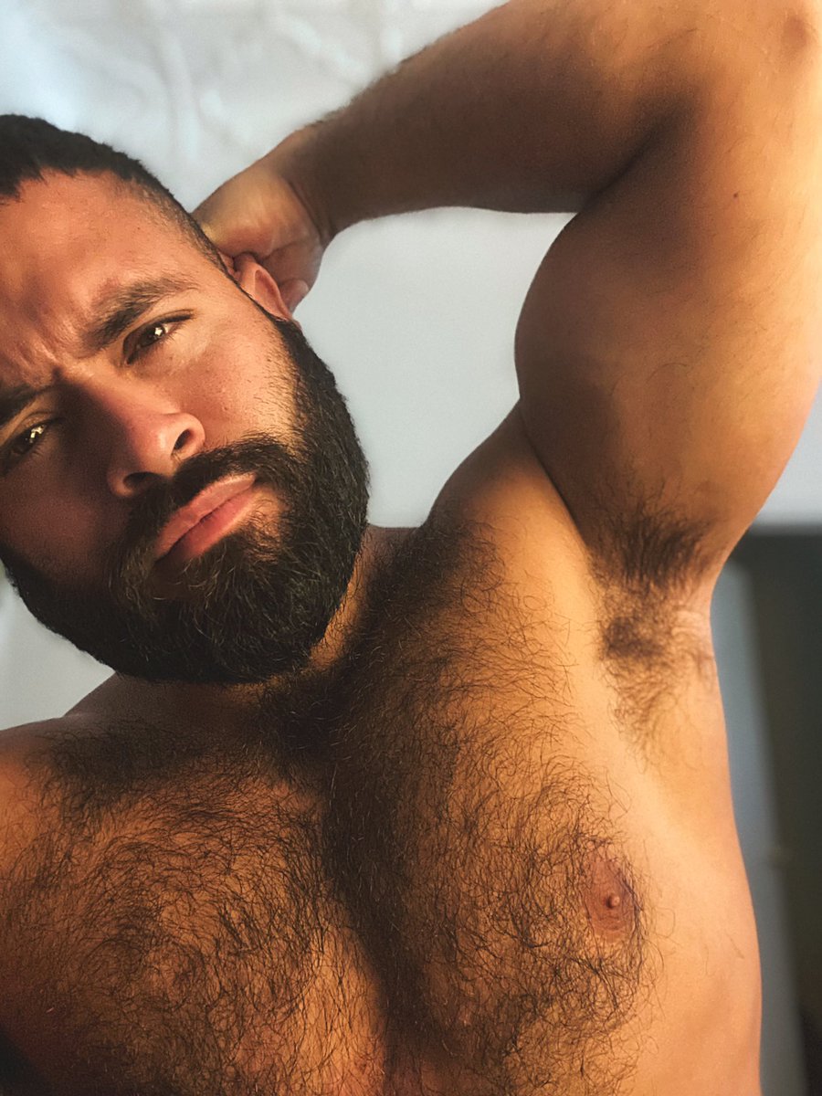 giuseppericci_'s tweet photo. Oh and Happy Friday to all my pit lovers and pit lovers ONLY. Sniff away you go……… #pitlovers #armpit #armpitworship #sniff #ripe #friday #fridaylovers https://t.co/EByRdbA7l6
