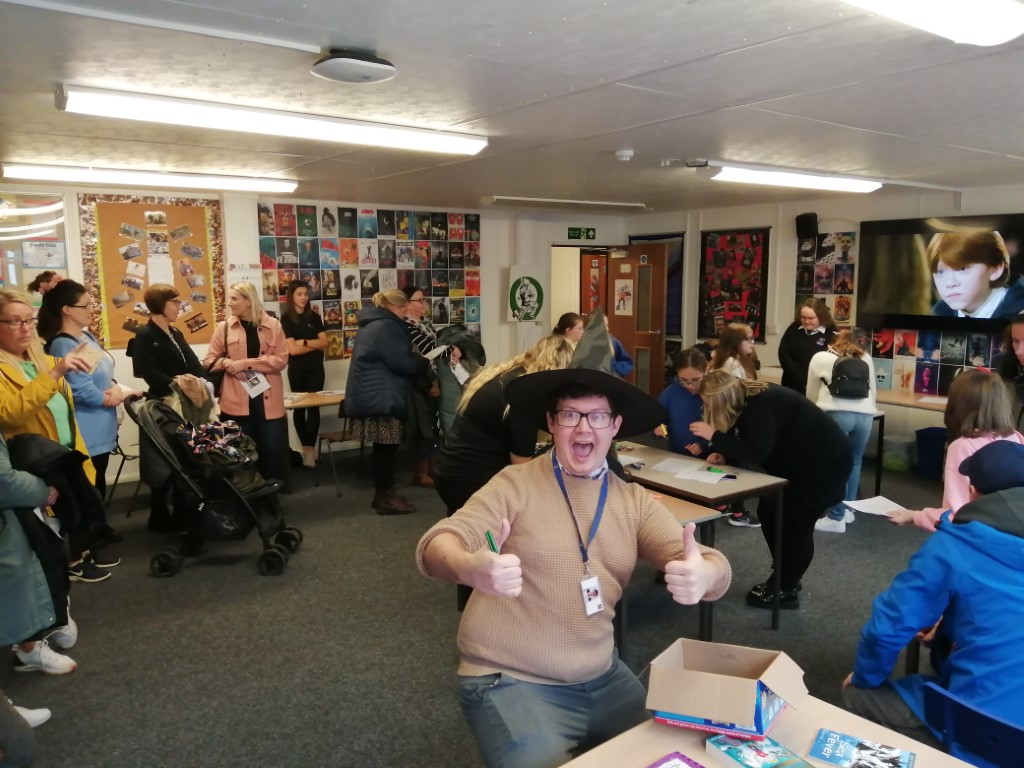 Lewis Girls' School tweet media