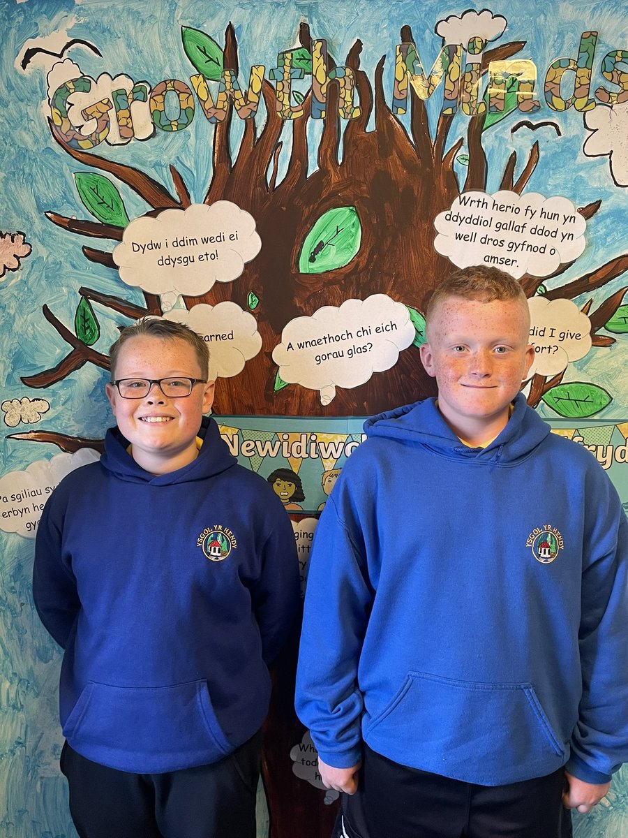 Ysgol yr Hendy (@ysgolyrhendy) on Twitter photo Llongyfarchiadau enfawr i’r bois yma am lwyddo i gyrraedd carfan <a href="/LlanelliU11s/">Llanelli Schools U11</a>! Diwrnod prowd iawn yn Yr Hendy!
Huge congratulations to these boys for securing a place in the Llanelli Schools under 11s team. A very proud day for Yr Hendy! Llongyfarchiadau enfawr i’r bois yma am lwyddo i gyrraedd carfan <a href="/LlanelliU11s/">Llanelli Schools U11</a>! Diwrnod prowd iawn yn Yr Hendy!
Huge congratulations to these boys for securing a place in the Llanelli Schools under 11s team. A very proud day for Yr Hendy!