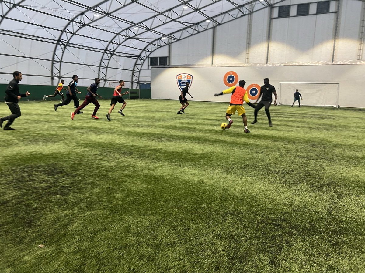 cukifc's tweet photo. Weather Crew Platt Lane Complex this evening as always good to see you guys on the pitch ⚽️
Have A Good Weekend 💯
#positive #weatherthestorm #ballers #treamwork #cuki https://t.co/2uCt4ucVMK