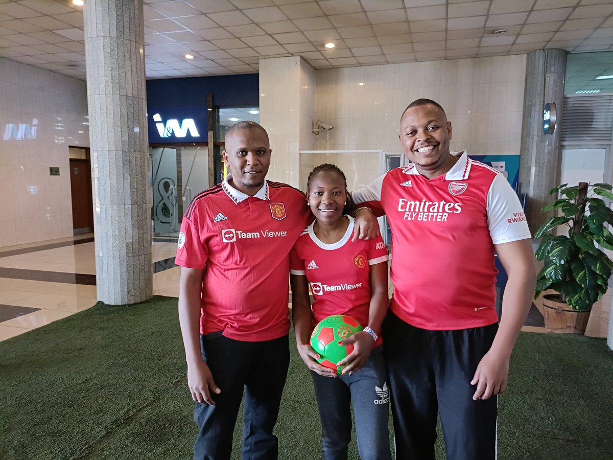 imbankke's tweet photo. Today our staff were rocking sportswear as we celebrate the last day of #CustomerServiceWeeek2022 and everyone brought their A game on!
Can you spot anyone you know? Tag them below
#IMCustomerServiceWeek2022 #CelebratingService #WeAreOnYourSide https://t.co/os1XdDgGyM