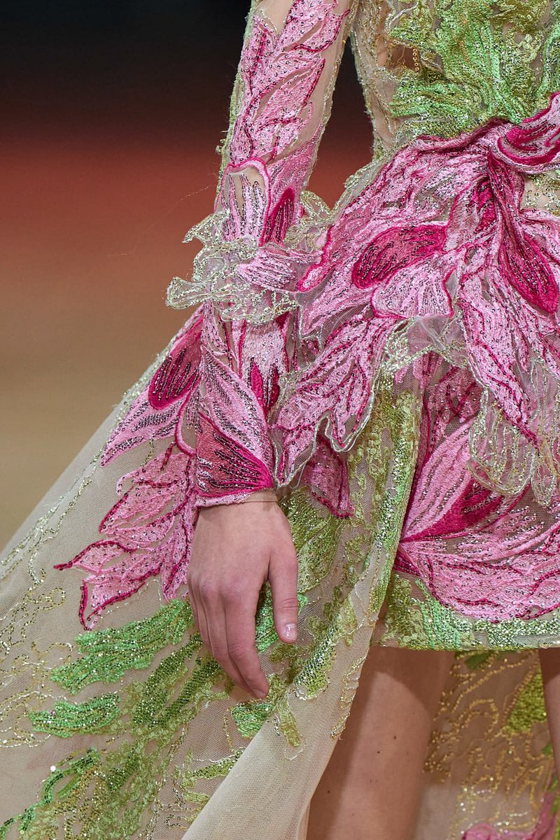 cherié. on Twitter: "Elie Saab Spring 2022 Couture https://t.co ...