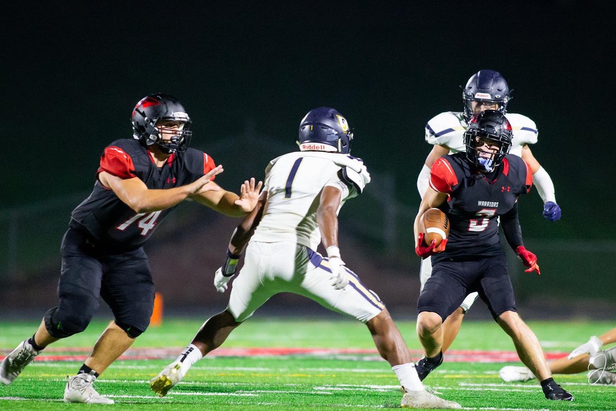 Junior year Midseason‼️‼️
6’3 280lb

hudl.com/v/2JRWie