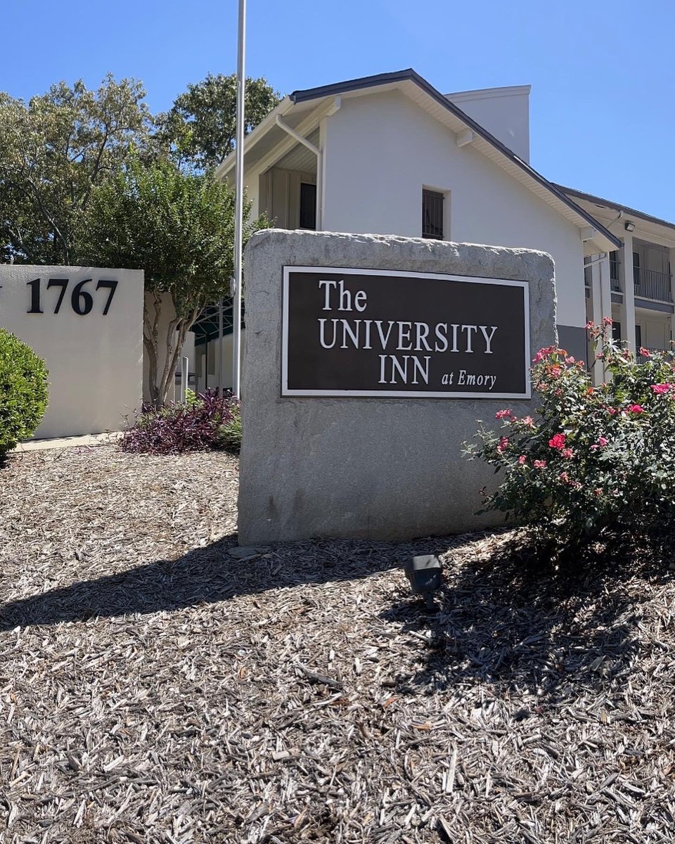 UnivInnEmory's tweet photo. If you have to visit #EmoryHospital we are the most convenient place to stay- across the street! Don’t mess with North Decatur Road traffic, stay at #TheUniversityInnatEmory https://t.co/vwmiCummdi