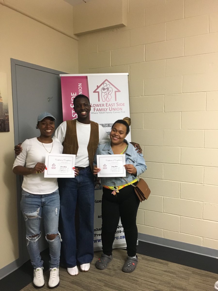 LESFamilyUnion's tweet photo. Congratulations to LESFU’s Parenting Journey Graduates Summer 2022!  
@parentingjrny 

#LESFamilyUnion #LESFU #NYC#PreventiveServices #Family #ParentingSkills
#WhereYourFamilyComesFirst #ChildWelfare https://t.co/qrJf8HUsL5