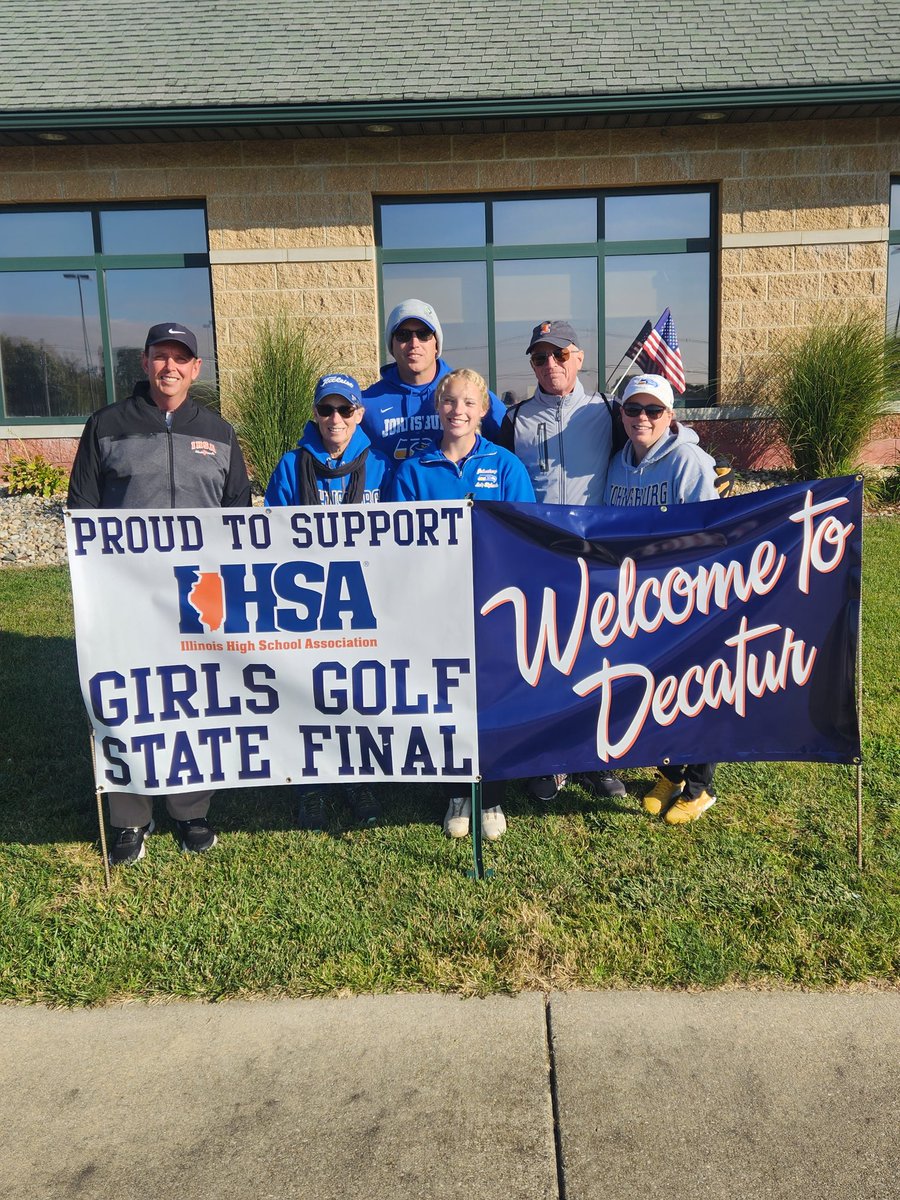 JlrGrl31's tweet photo. .@LSkyhawkgolf  Ready for day 1 of @IHSA_IL state finals, @RileyKlotz and her entourage https://t.co/fkA5JtBjYm
