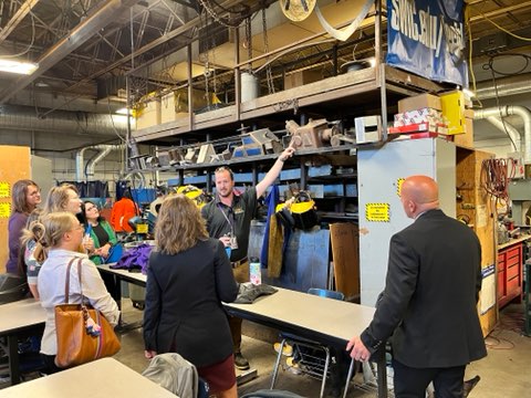 SenTharp's tweet photo. Vocational education is critical for students wanting to explore a career in the trades, and I look forward to exploring ways to expand these programs. https://t.co/BW75jLtSIo