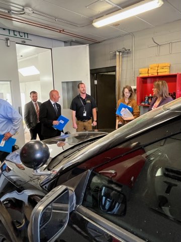 SenTharp's tweet photo. On Thursday, I enjoyed hearing from students and staff at the Collinsville Area Vocational Center to learn about their work and offered training programs. https://t.co/dghtU7vnHf
