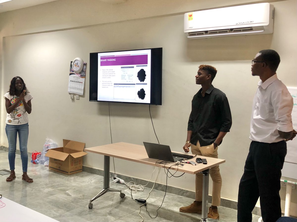 eremacham's tweet photo. Final day of the BioImagingWestAfrica2022. Here  four of the groups sharing their analysis pipelines to solve the challenges we gave them. Super impressive how far they got in 1 1/2 days! 🔝 🔝 https://t.co/Ae0ERKhf2X