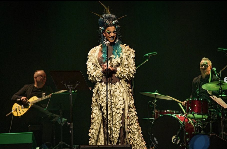 La 11e édition de #festivalphenomena revient à Montréal avec des cabarets, des installations et des performances ce long week-end! Phénomena s’intéresse particulièrement aux pratiques artistiques uniques d’artistes émergents et établis, assurez-vous de ne pas manquer!