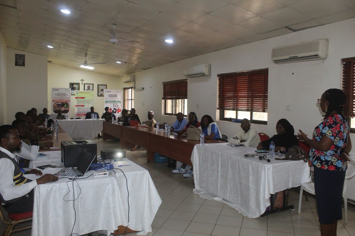 AbujaJdpc's tweet photo. …others.
Under this @USAIDNigeria funded @NigeriaScale project, JDPC Abuja intends to fully work with her cluster members to curb the incidence of trafficking in persons in Nigeria.
#SayNoToHumanTrafficking
#ConfiscateTraffickingProceeds
#FundNAPTIP https://t.co/wjBjsUYgQe