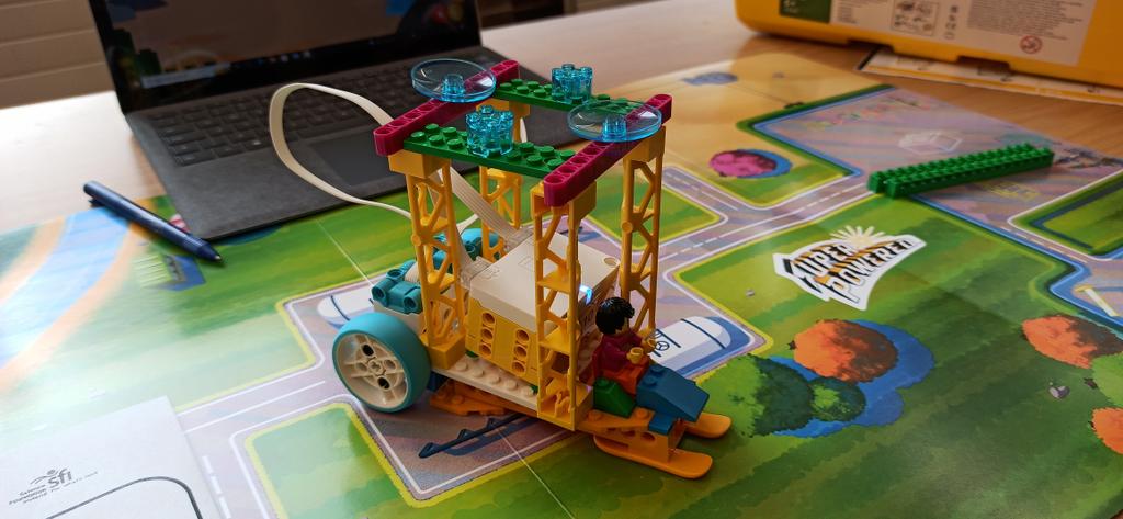 mirzowalsh's tweet photo. For any school using Lego wedo or Lego spike check out this lovely resource mapped to the primary curriculum launched today in @DCU @DCU_IoE well done to all involved 👏 https://t.co/ph9do7Gx2t