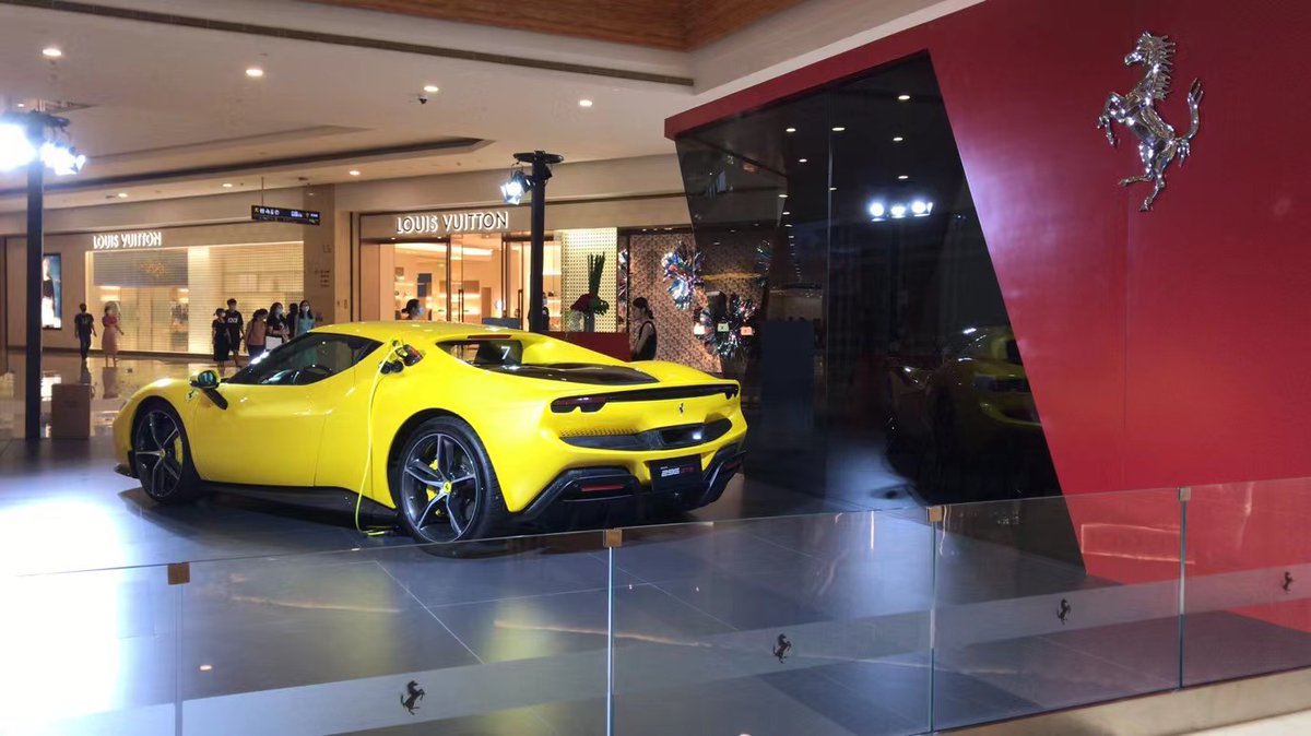 ProsperityKenia's tweet photo. Ferrari ๐ 296 GTB HyBridโก๏ธ
๐๐๐ MixC๐๏ธ #Nanning ๐งญ PRC๐จ๐ณ
๐ธ๐ผ๏ธยฉ๏ธ ๐yUY๐ดโโ ๏ธ
#FridayFair2ยณ๐ญโชโซ๐ฅโฉ๐จโฌ https://t.co/xIdcc3OvDF