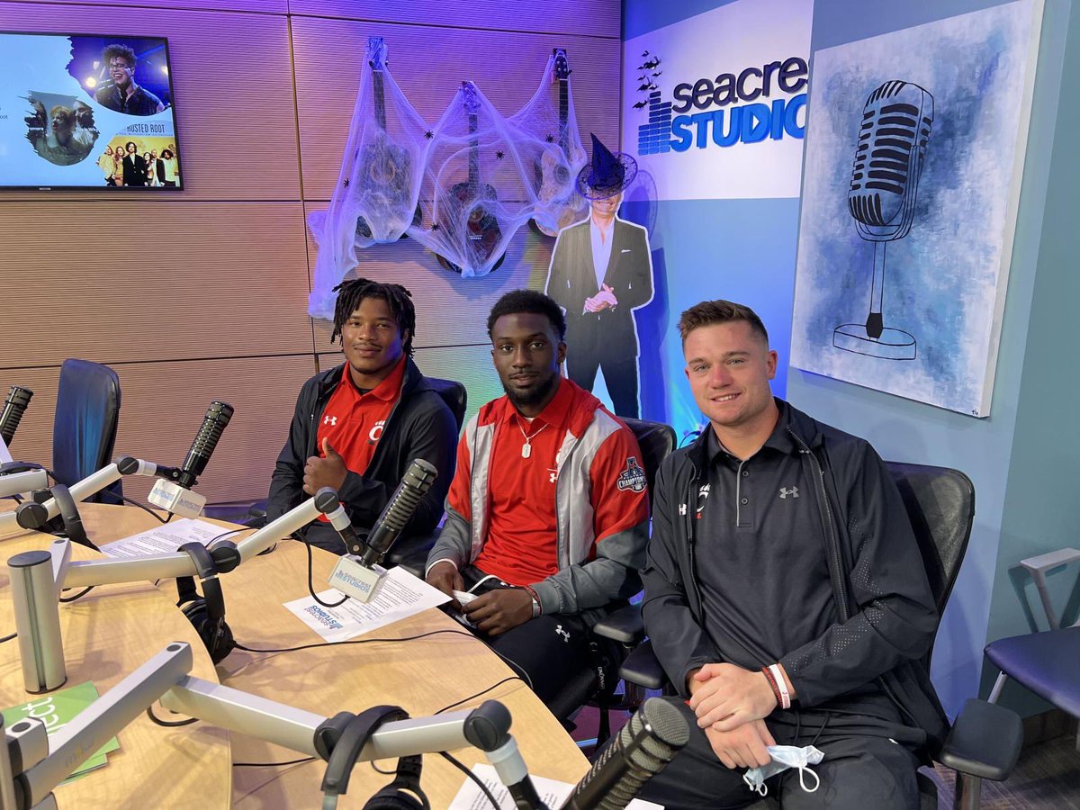 Had a great time on the Feel Good Friday radio show at the Cincinnati Children’s Hospital! Thanks for having us!! <a href="/CincyChildrens/">Cincinnati Children's</a>