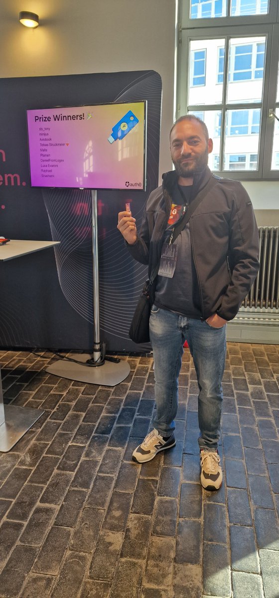 DeLearnin's tweet image. #ngde2022 #DeVLearninG #auth0

auth0 challange @DeLearnin