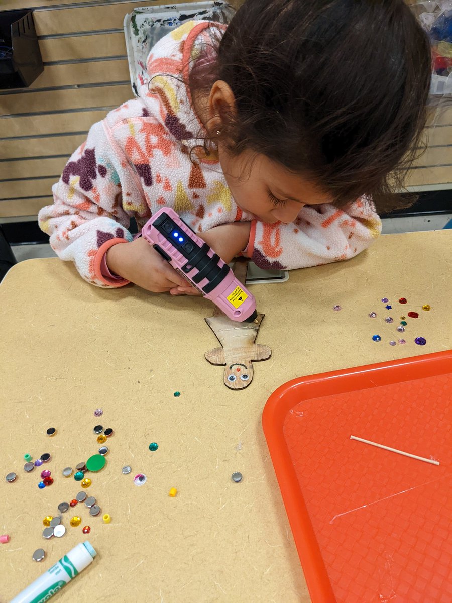 Maria Elena Derrien tweet media