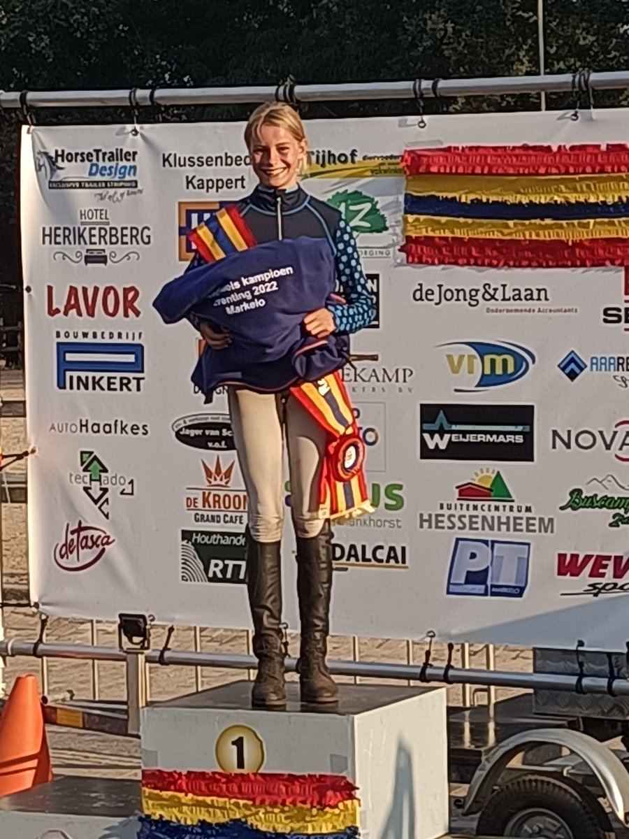JeffreyNijkamp's tweet photo. @rtvoostsport Omdat mijn dochter overijsels kampioen is geworden in deze tak van sport op hasr niveau. Ze zou heel graag de toppers aan het werk zien. https://t.co/FOjvzQ5HwC