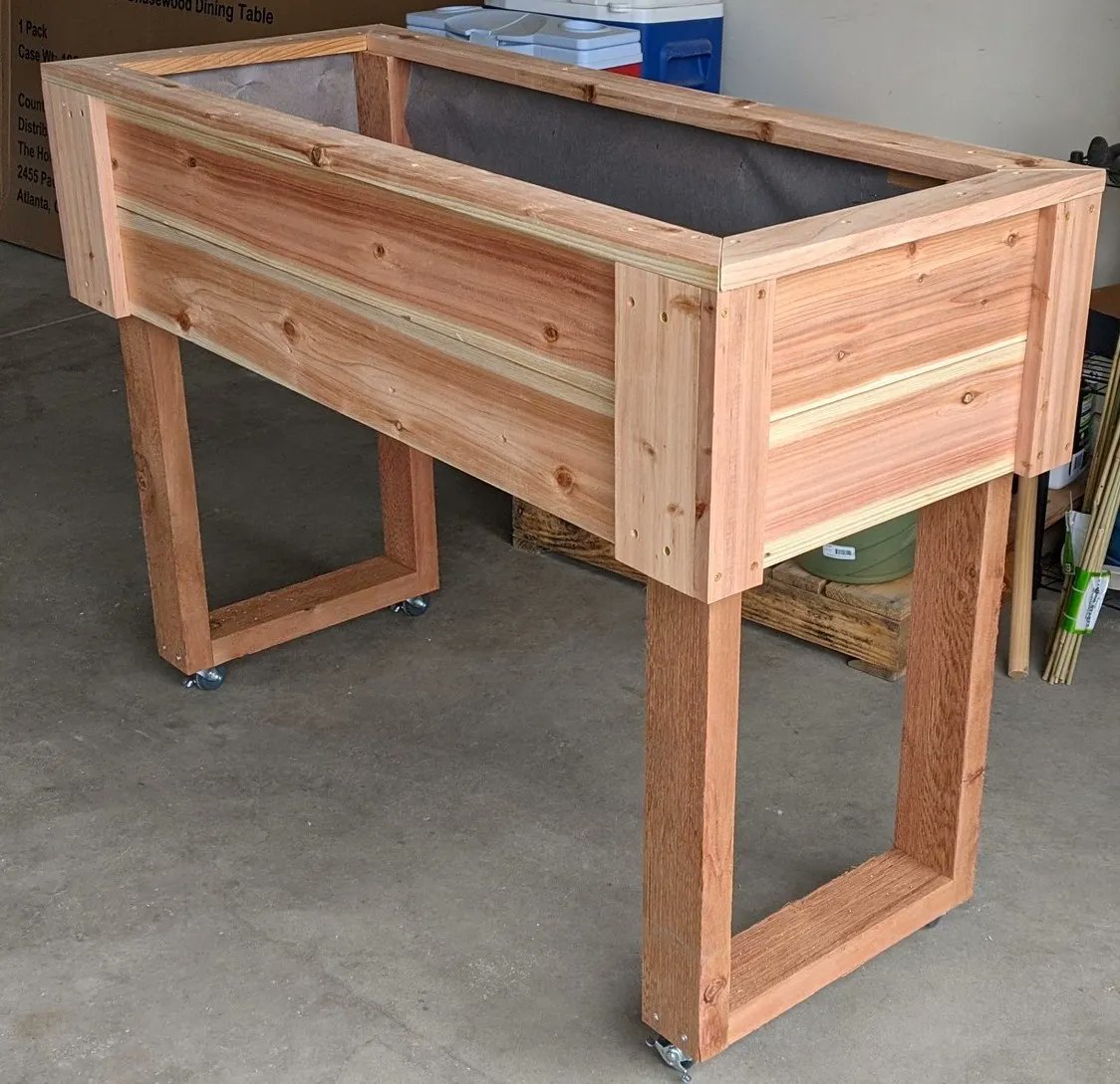 FrontRangeLumbr's tweet photo. Congrats to our Sept 2022 #winner Margery H. of #BuenaVista! She WON a $100 store credit.
#HerbGarden I made using superb #WesternRedCedar purchased from the #FtLupton #lumberyard. https://t.co/idPFv5HESD

#woodworking #diy #diyprojects #woodprojects #diycontest #homemadeplanter https://t.co/QigzWzpVxJ