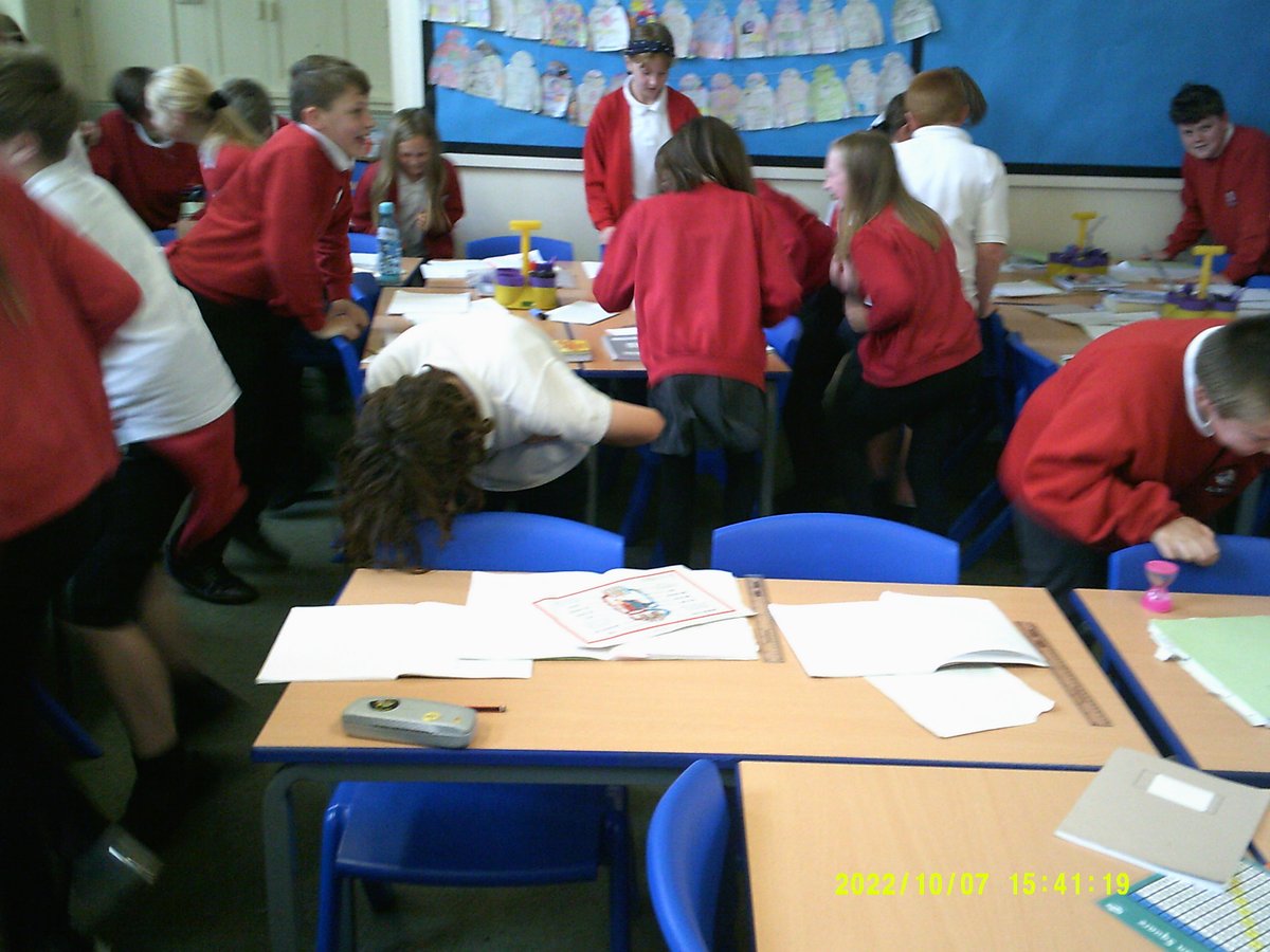 PickeringJunior's tweet photo. Year 6 are learning about the heart and have been measuring the effects of exercise on the heart this afternoon whilst exploring some of their own questions at the same time. #PCJS #science #datagathering #workingtogether https://t.co/8ebXoOkTKk