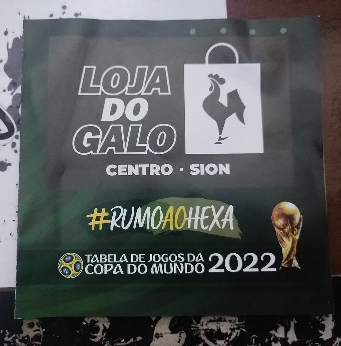 Arcebispo13's tweet photo. Passei ontem na @GaloCentro , longe de mim falar com vcs, passem lá e peguem....hahahahaha

PEGUEM A TABELA DA COPA DO MUNDO 2022

Voltei a infância, qdo ficava anotando e tentando adivinhar quem ia ser Campeão @Atletico @CBF_Futebol @LojadoGaloSion https://t.co/lb9p3cpHoF