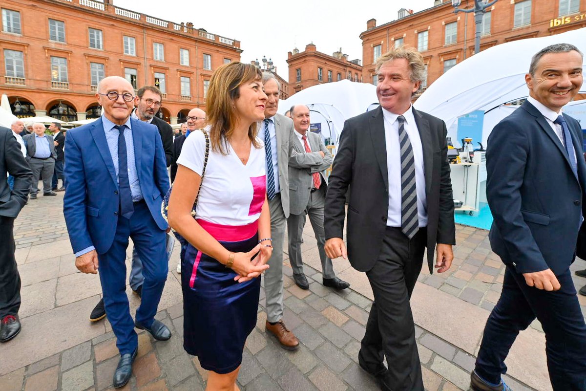 Le #BTP est un pilier de notre #économie et un moteur pour construire la souveraineté industrielle.
À l'occasion du #PopUp <a href="/FRTP_MidiPy/">Fédération des Travaux Publics d'Occitanie</a>, j’ai réaffirmé le soutien et rappelé les actions de la Région <a href="/Occitanie/">Région Occitanie</a> auprès des entreprises qui ont des difficultés à recruter.