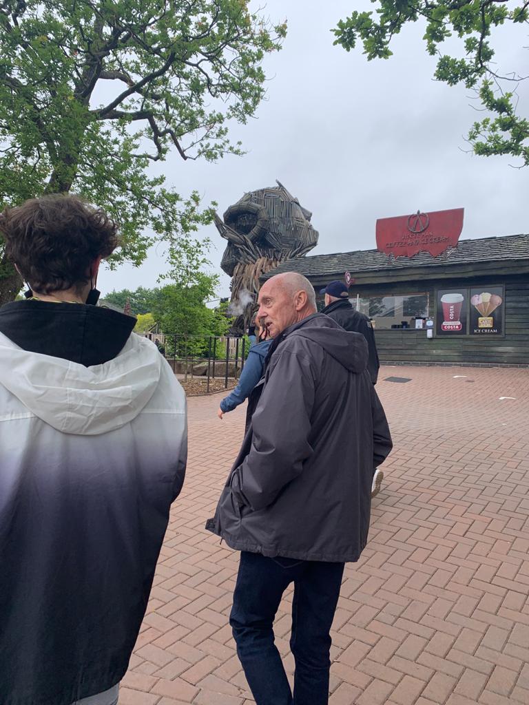 Will_bench_'s tweet photo. @gingernbrown I got to have this experience with the legend himself last year on nemesis and wickerman! Unfortunately we rode on the front row where the camera was malfunctioned, but I still got to ride nemesis and wickerman with john! https://t.co/eIRXCshzII