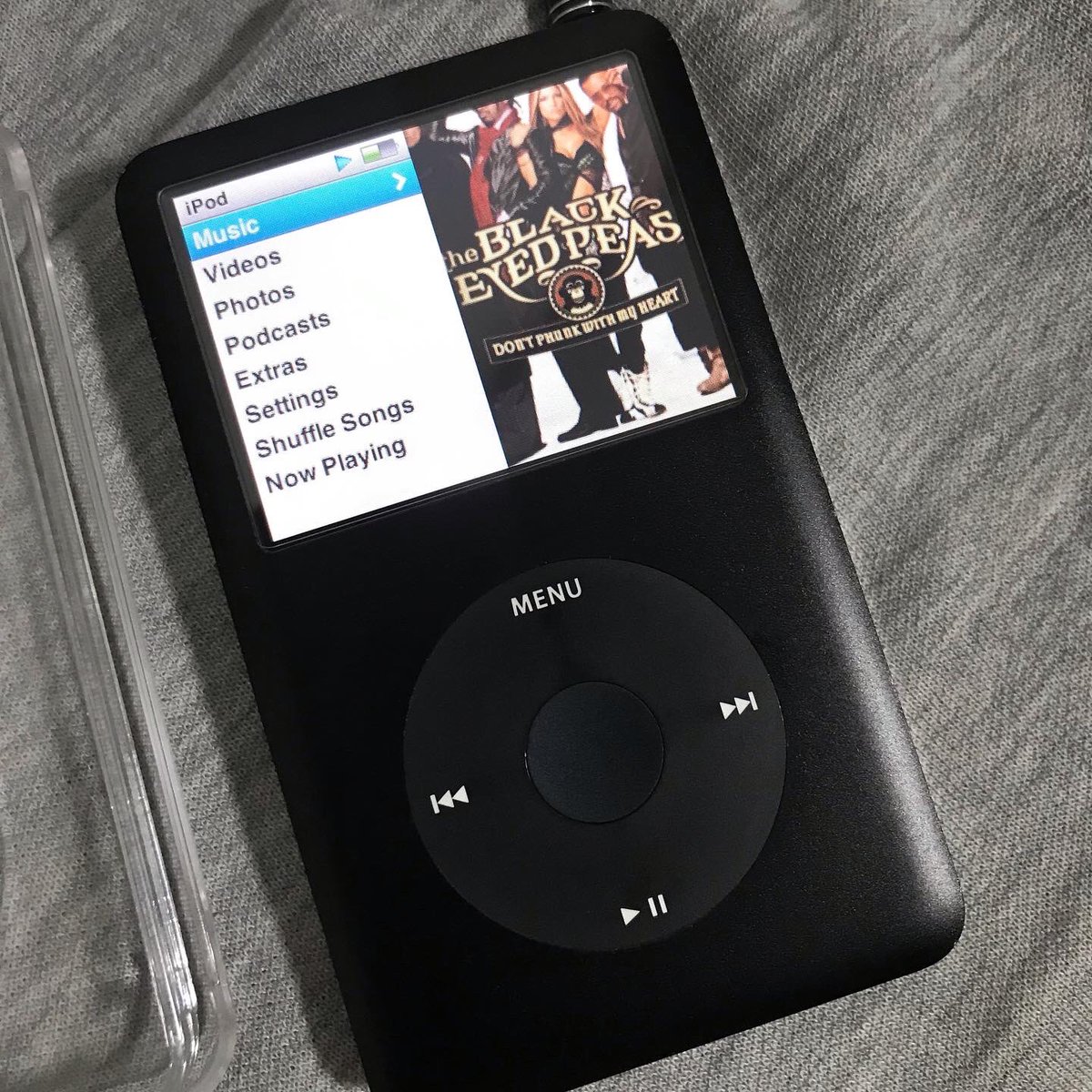 helloyoyeahh's tweet photo. iPod classic gen6(80gb)
🖤2750b.-(รวมส่ง)
ความจุ80gb
สภาพสวยมาก บอดี้ใหม่มาก
มีฟิล์มติดจอ
จอขาว ไม่มีดวง ไม่เป็นเส้น

#ไอพอด #ไอพอดคลาสสิค #ไอพอดคลาสสิคมือสอง #ไอพอดคลาสสิค6 #ipod #ipodvdo #ipodclassic6 #ipodclassic6thgen https://t.co/6cXBGTztV7