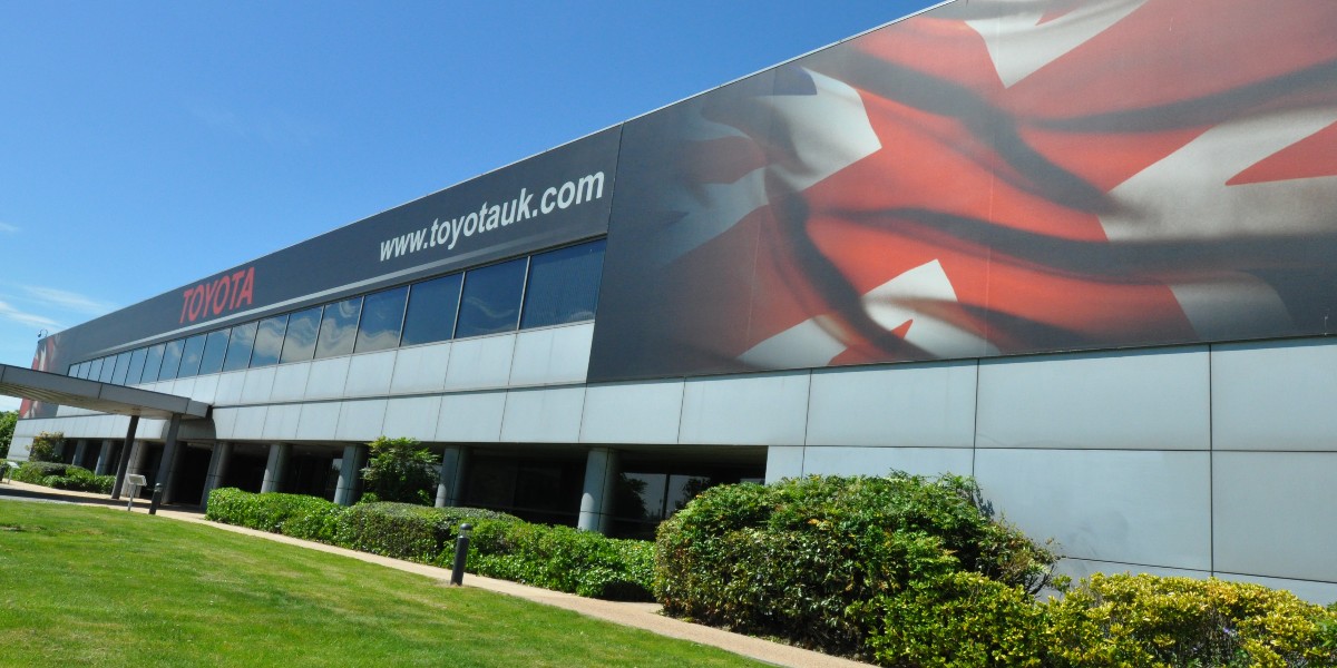 toyota_europe's tweet photo. Toyota Motor Manufacturing UK (TMUK) marked 30 years of production at its engine plant in Deeside, North Wales. Our first production centre in Europe is on course to achieve #CarbonNeutralProduction by 2025 - first in global Toyota. https://t.co/M9p6HBakW8 https://t.co/Uy1e2SThOP