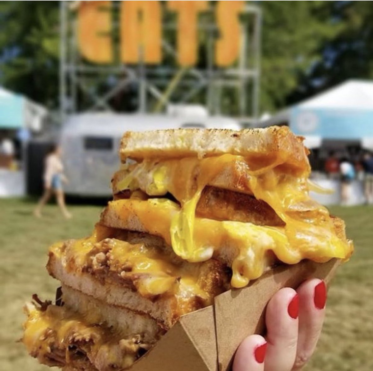KeepAustinEatin's tweet photo. Ohhhh yeaaaa baby! ACL fest is back starting today and we’ve launched a Top 20 list on where to eat before and after the fest and we’re keeping tabs on the #acleats hashtag during the fest at @acleats …come follow us! 📸 @burrocheese via @austinfoodmagazine #acleats https://t.co/geRWSPPYQh