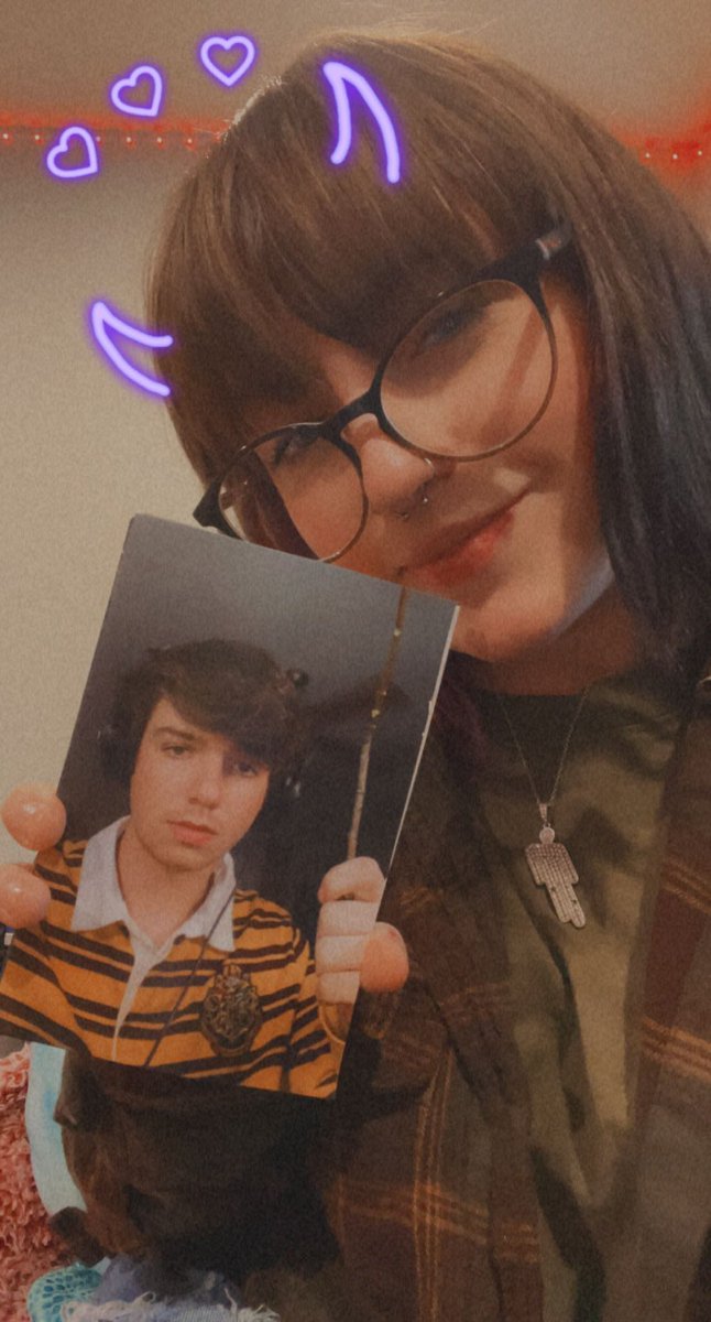 lannahale's tweet photo. @KarlJacobs_  my friends think we would look good together. i think we need to make this picture real life. i’m a gryffindor soooo i think we need to make it happen 🤷🏻‍♀️ https://t.co/MdHuxGanML