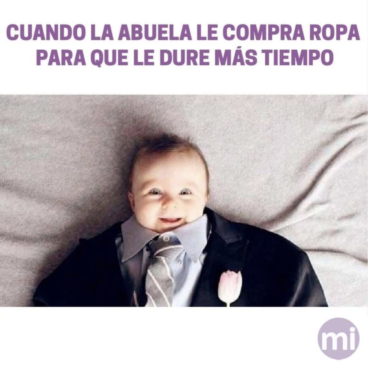 Tiene 1 año y la abuela le compra ropa de 5 😂😂😂

Descubre todo sobre #embarazo &amp; #maternidad ingresando a nuestra página web ➡miembarazo.com.co