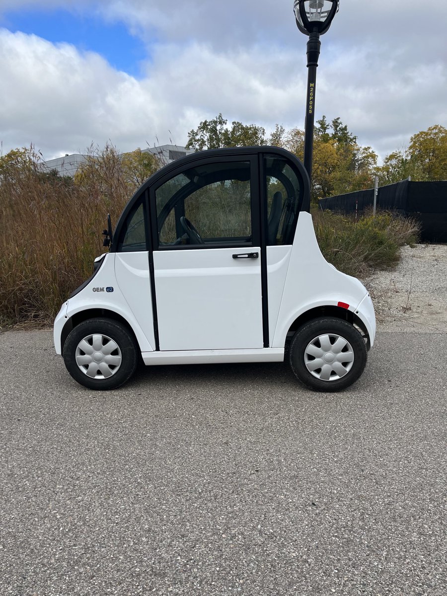 UMichMcity's tweet photo. Mcity’s new ride🚙😎 https://t.co/lVUIMHnYRW