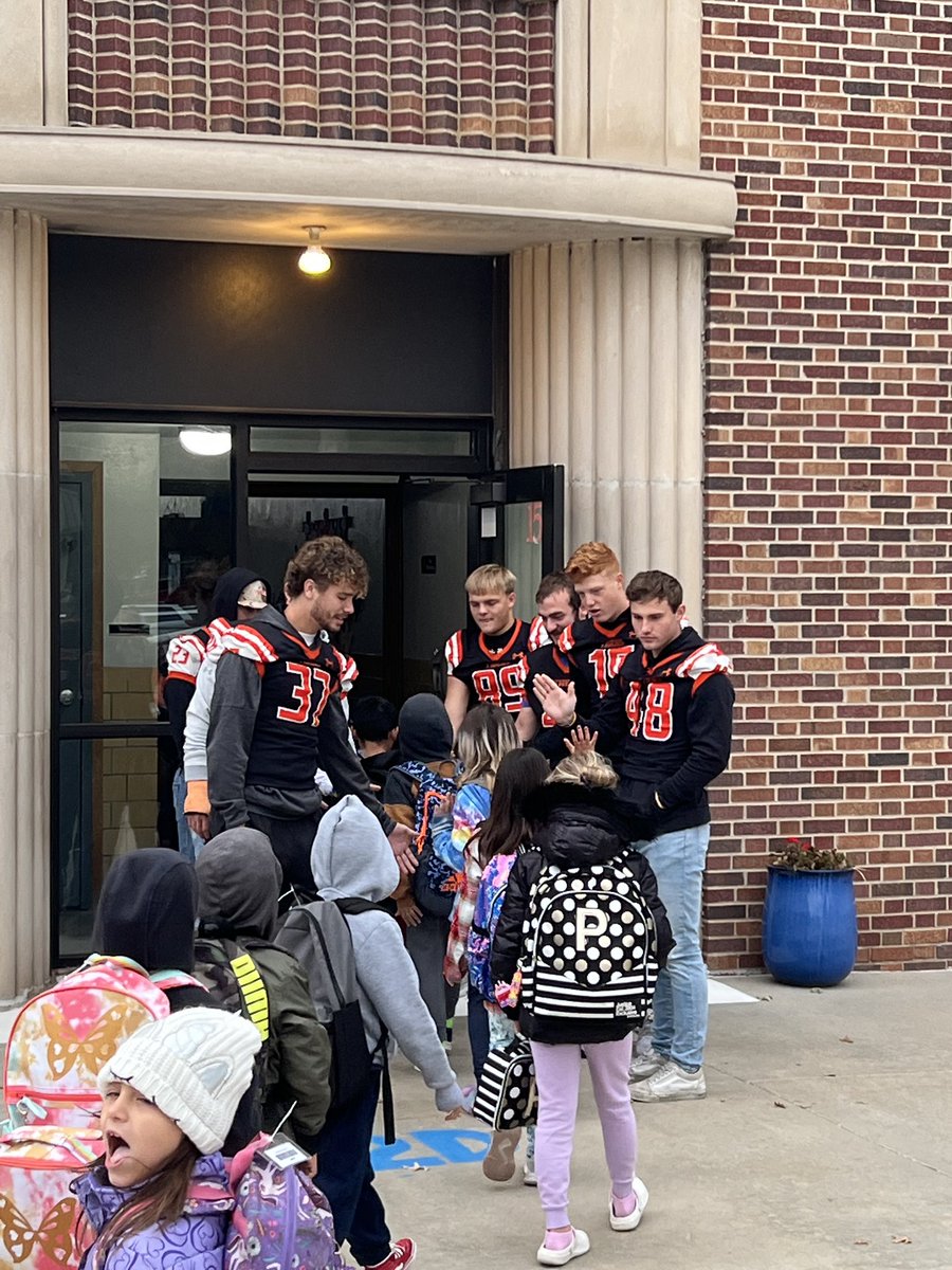 DoaneFootball's tweet photo. https://t.co/TNdbvxLbH3