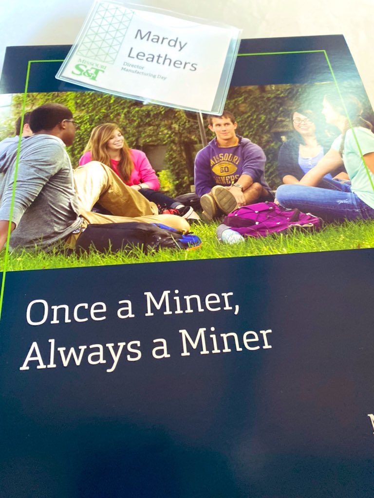 MardyLeathers's tweet photo. Thrilled to be @MissouriSandT for #MFGDay22 to discuss #wkdev & #apprenticeships to facilitate growth in the #manufacturing sector. Terrific presentation by @TheAMRC & @AMRCtraining modeling way for #Missouri growth. #MOWorkforce #MOUKPartnership https://t.co/ZOvneTIogl