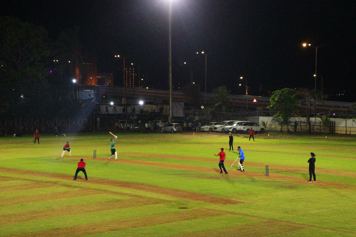 IslamGymkhana's tweet photo. Cricket match After Floof Light Inaugration @yusuf_abrahani 
#floodlight #Cricket #cricketmatch https://t.co/r28Vqqn4fn