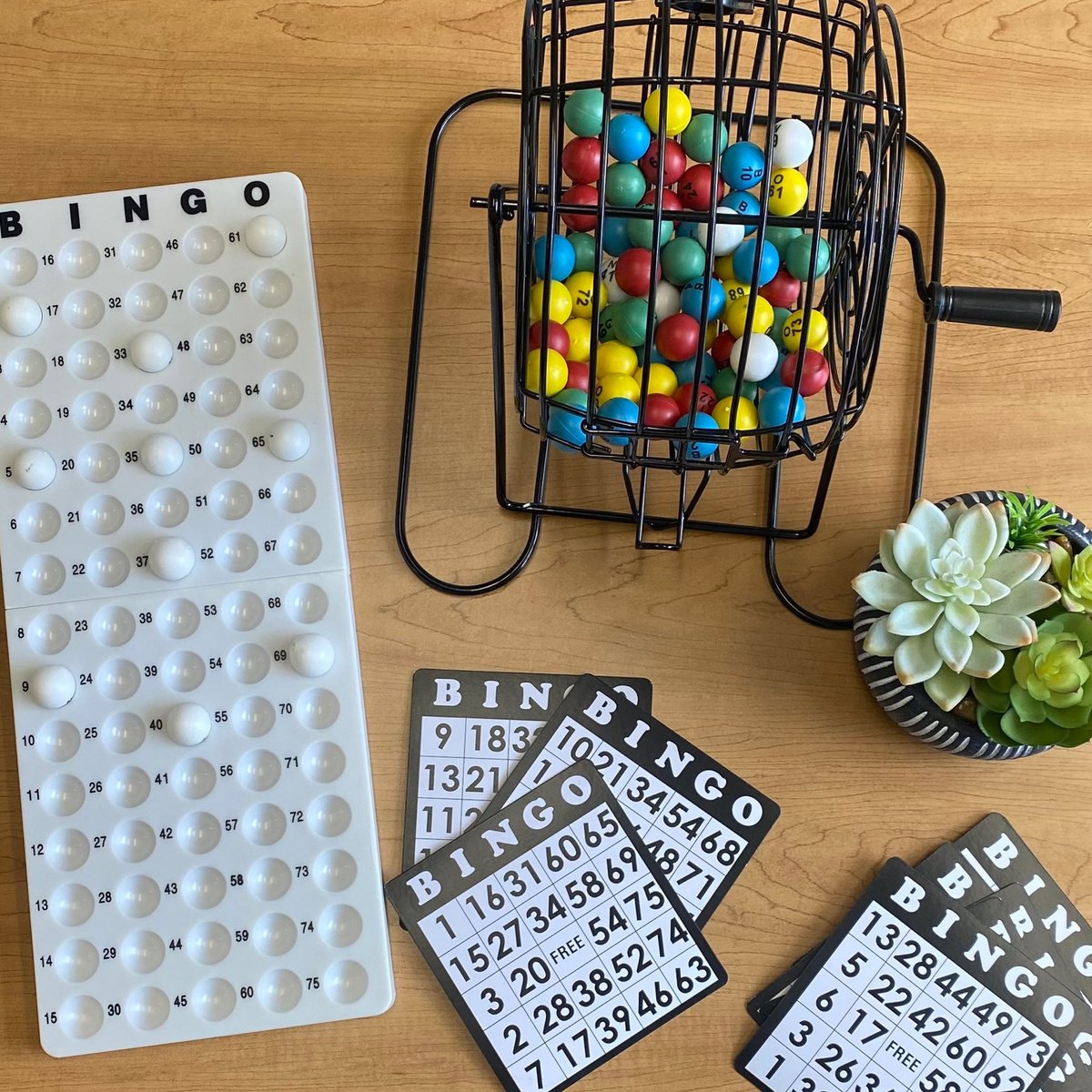 PSU_Success's tweet image. Happening tonight ‼️ We are hosting a bingo night with @FGA_PennState at 6 p.m. in HUB 008 as a part of @penn_state's Parents &amp;amp; Families Weekend @PSUParentsPrgm. Join us for food, fun, games, and to learn more about being #PSUFirstGen!