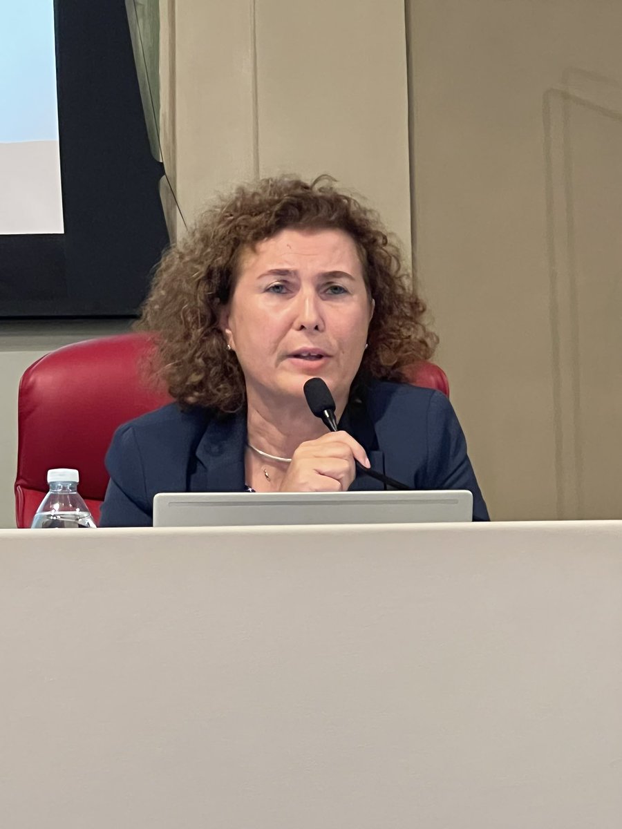 CircoloGT's tweet photo. #Blockchain, #NFT e diritti all’@Internetfest con la Prof. @MonicaPalmirani #DigitalRights #HumanRights #DataProtection #Cybersecurity https://t.co/vo7c7KVYsW